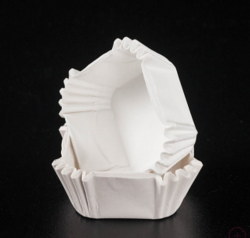 Изображение Капсулы для конфет белые квадрат. 35*35 мм, h 22 мм, 1000 шт.